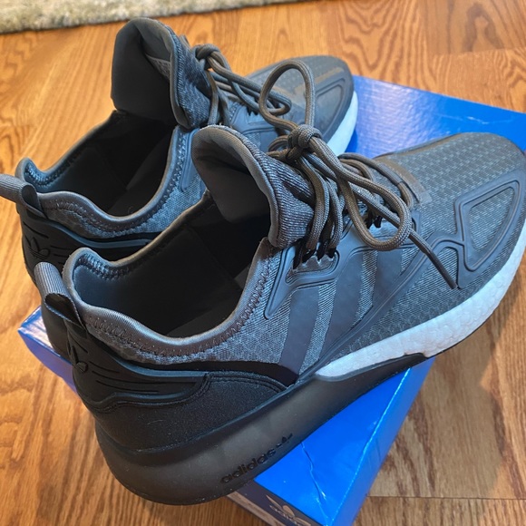 Men’s Adidas ZX 2K Boost Shoes - Picture 2 of 8